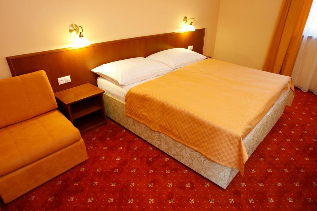 Hotel Majolika Modra Oda fotoğraf