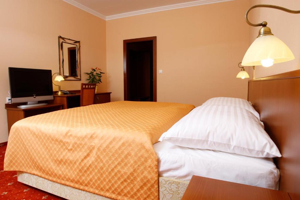 Hotel Majolika Modra Oda fotoğraf