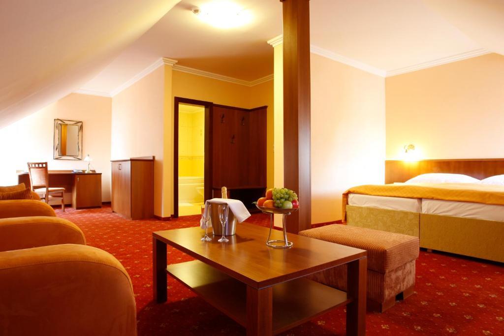 Hotel Majolika Modra Oda fotoğraf