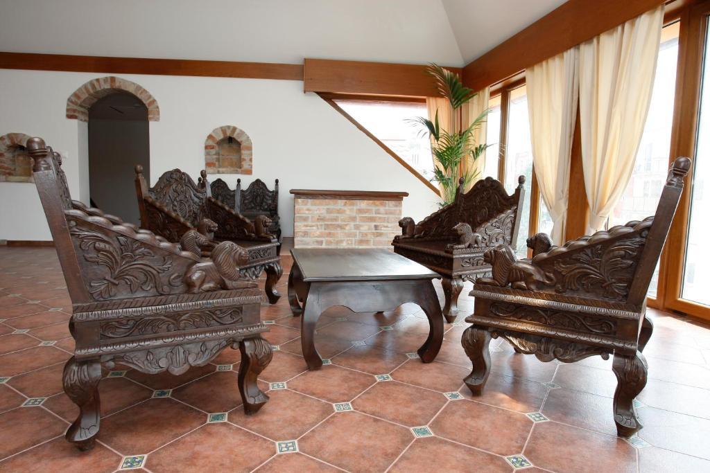 Hotel Majolika Modra Dış mekan fotoğraf