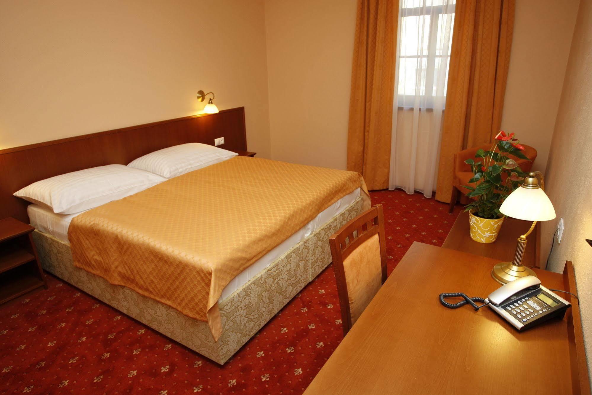 Hotel Majolika Modra Dış mekan fotoğraf