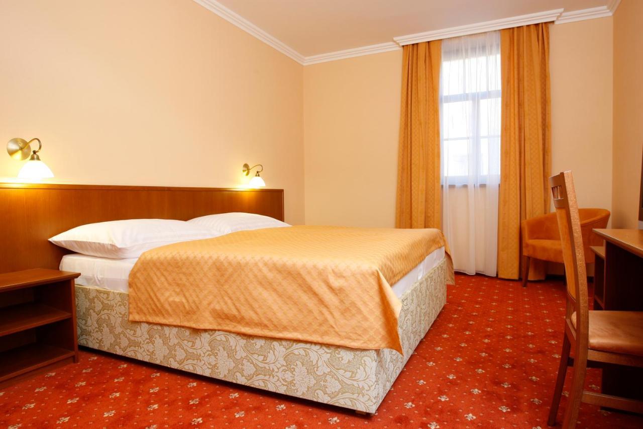 Hotel Majolika Modra Dış mekan fotoğraf